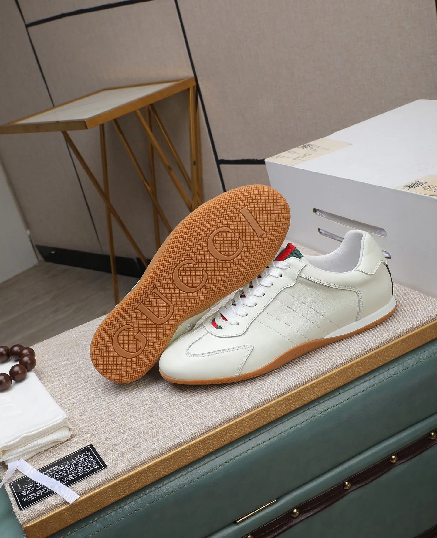 Men's shoes 💰460 GUCCI🔍🔍The latest models are on sale at the same time at the counter. Original calfskin imported from Italy, genuine leather lining, (high-end, extravagant, and classy) with exquisite workmanship. Soles: Original soles specially provided by the original factory. ⚠Exclusive double-layer movable molded soles are super comfortable⚠. Photos of the real thing🎬The real thing is even better🔍🔍"High quality·Follow the order" Code number 38-44